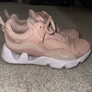 Nike Ryz 365 2 Women's Shoes